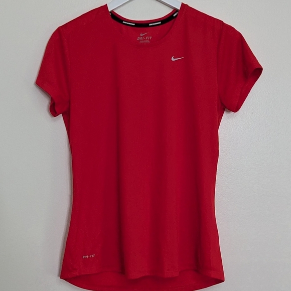 Nike Shirt Women Medium Red Running Short Sleeve - Picture 3 of 9